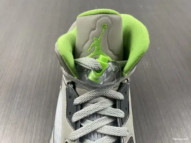 HYPE (2022) Jordan DM9014-003 Green 5 Retro Bean 0415